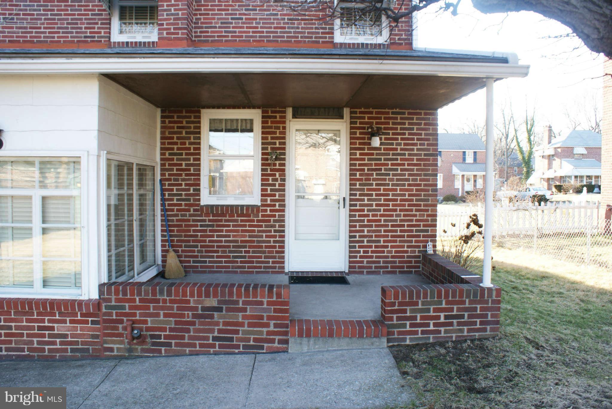 709 Dorchester Road Baltimore, MD 21229 - Photo 18 of 20 Covered Rear Patio