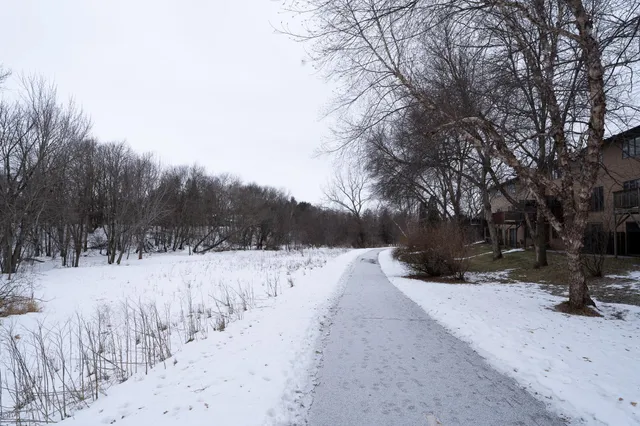 $225,000 | 434 East 11th Street, Unit L, New Richmond, WI 54017