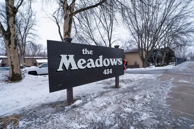 $225,000 | 434 East 11th Street, Unit L, New Richmond, WI 54017