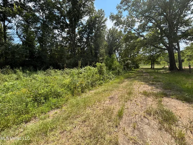 $695,000 | West County Line Road, Jackson, MS 39209