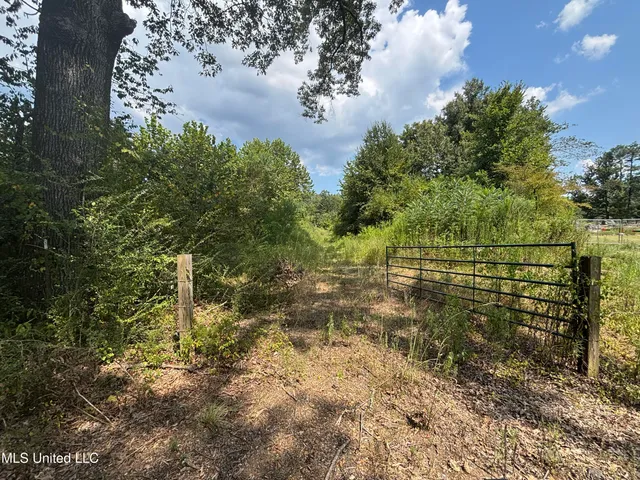 $695,000 | West County Line Road, Jackson, MS 39209