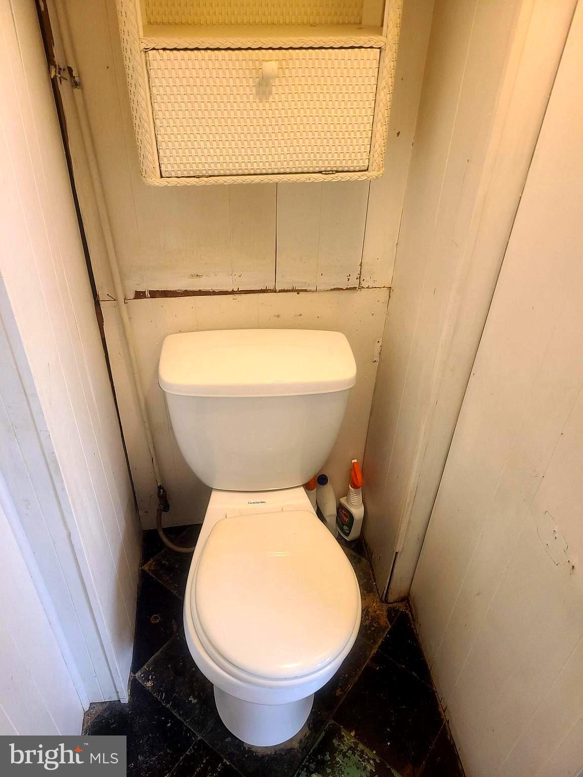 1627 Aberdeen Road Towson, MD 21286 - Photo 44 of 65 Half bath