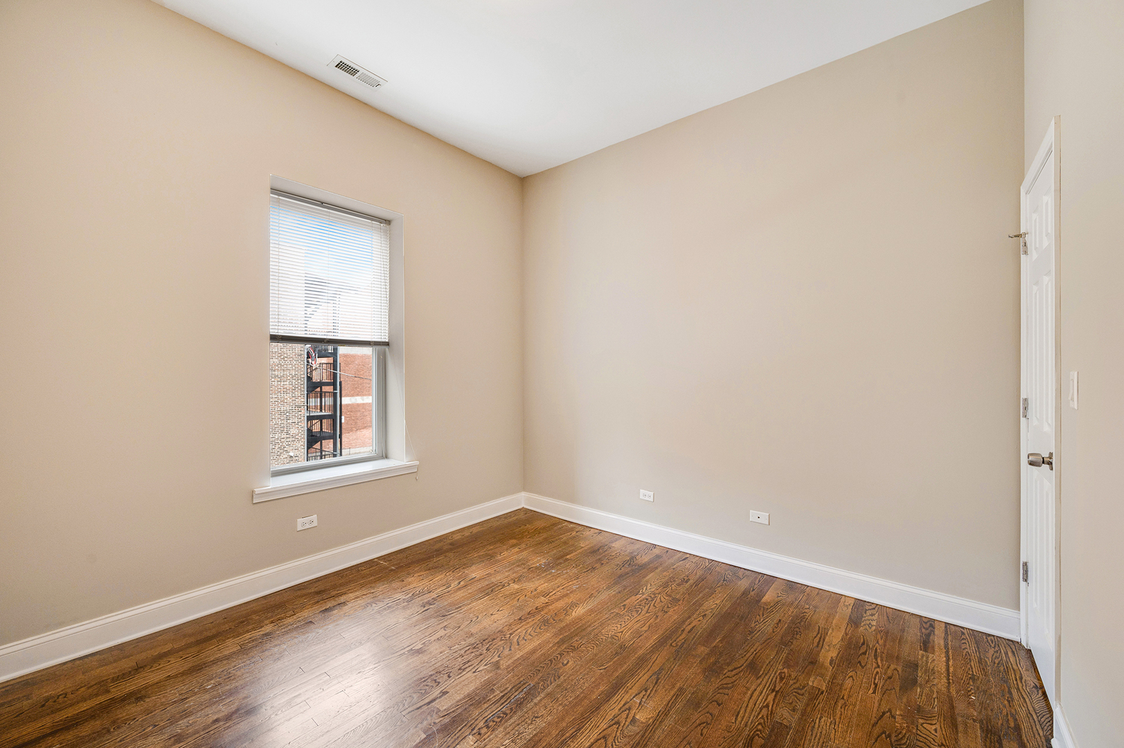 Undisclosed Address Chicago, IL 60653 - Photo 8 of 17