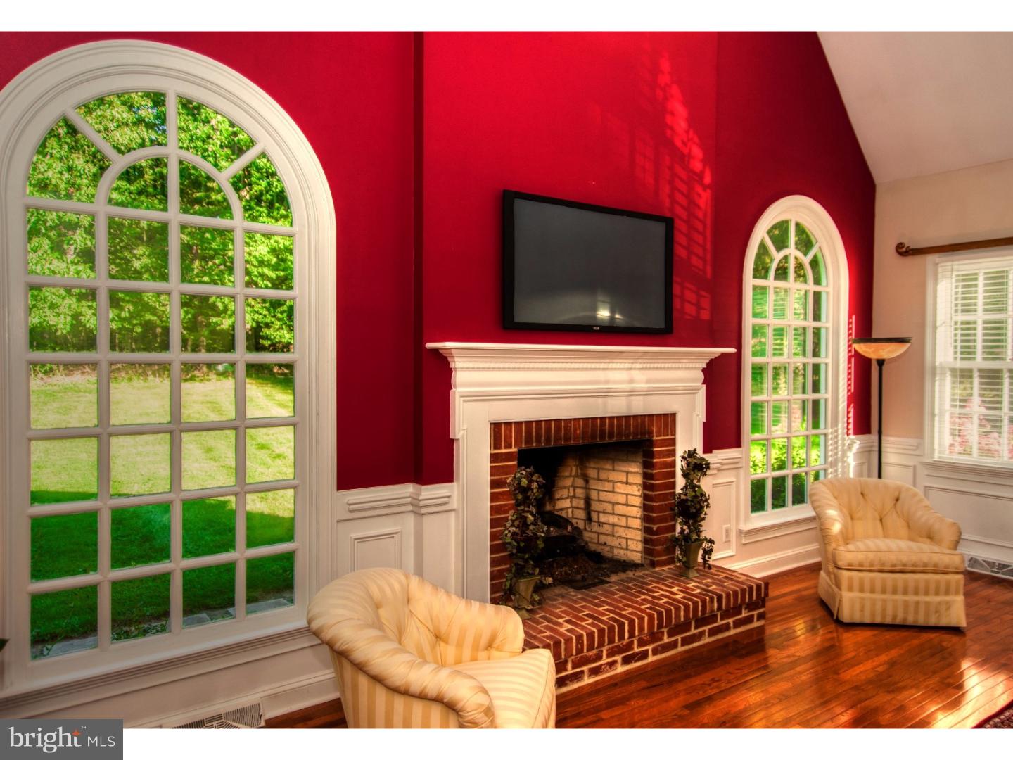 355 Ridge Avenue Newtown, PA 18940 - Photo 14 of 25 Gallery Image 14