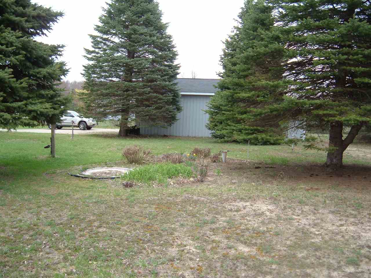 11100 Nichols Road Interlochen, MI 49643 - Photo 16 of 26 1799198-15.JPG