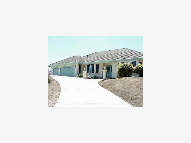 18375 Meadow Ridge Road Salinas, CA 93907 - Photo 1 of 1 Gallery Image 1