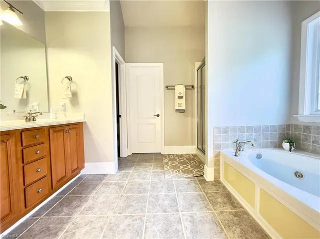 $719,950 | 5402 Effieham Street, Oak Ridge, NC 27310