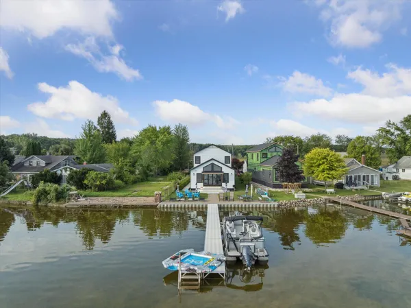 $1,399,000 | 9098 Dexter-Pinckney Road, Pinckney, MI 48169