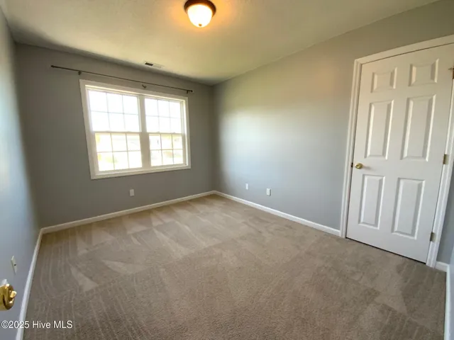 $1,725 | 302 Mann Street, Hubert, NC 28539