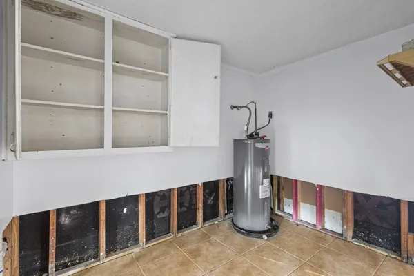 a view of a house with a tub