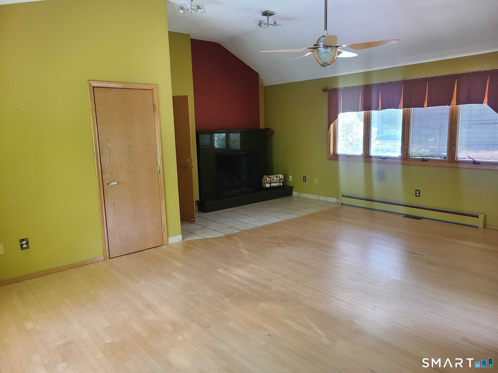 925 Dunbar Hill Road Hamden, CT 06514 - Photo 20 of 39