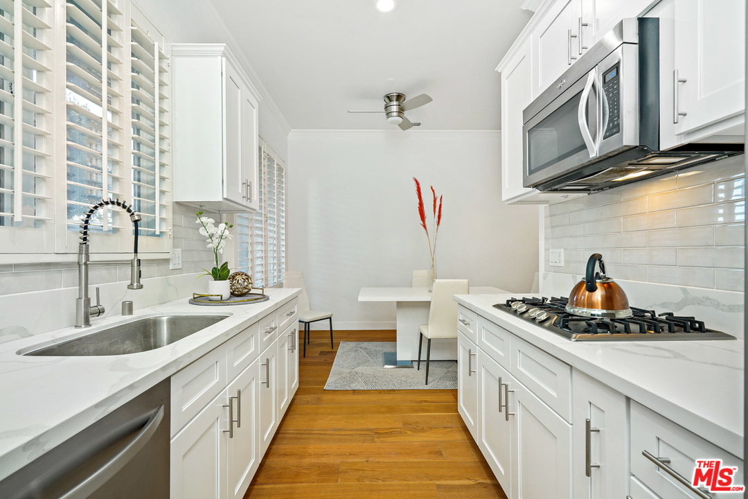 2222 Rockefeller Lane, Unit B Redondo Beach, CA 90278 - Photo 1 of 21