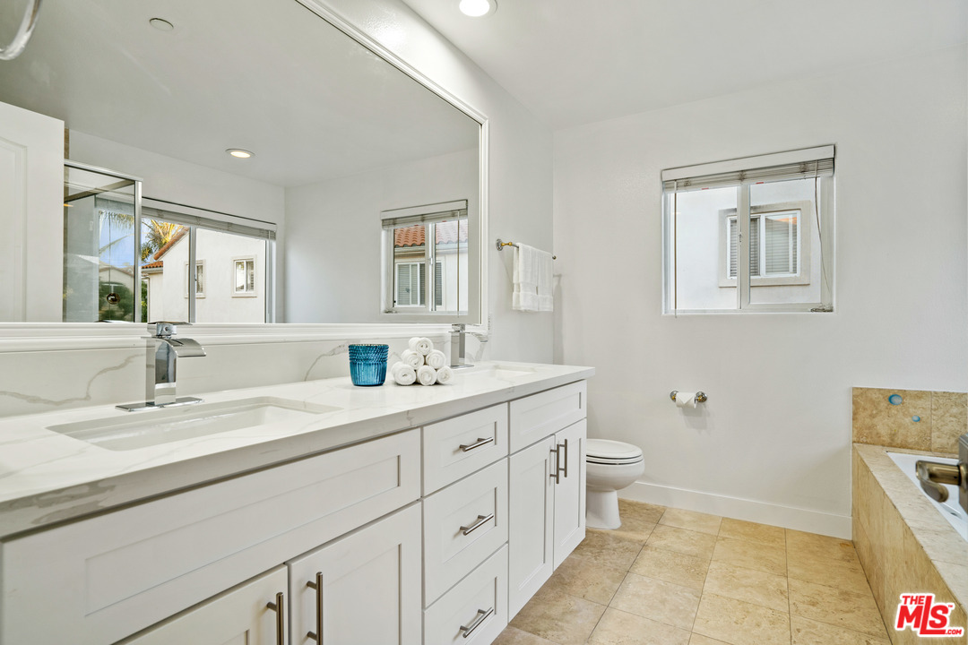 2222 Rockefeller Lane, Unit B Redondo Beach, CA 90278 - Photo 18 of 21