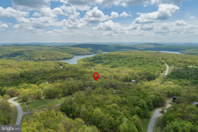 $69,900 | 93 Black Diamond Court, McHenry, MD 21541