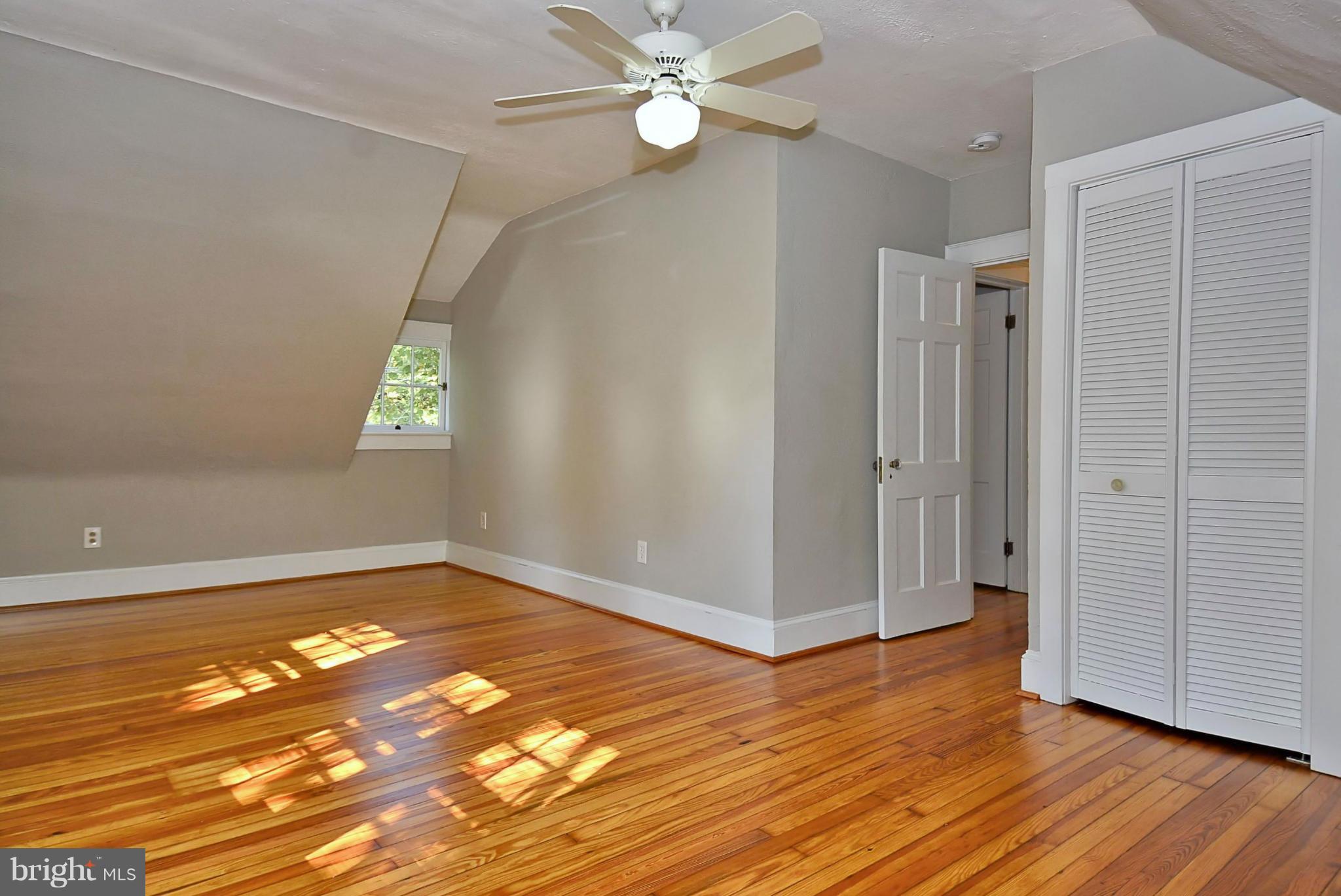 3711 Reno Road Northwest Washington, DC 20008 - Photo 22 of 29 3rd Level Bedroom (5 of 6)