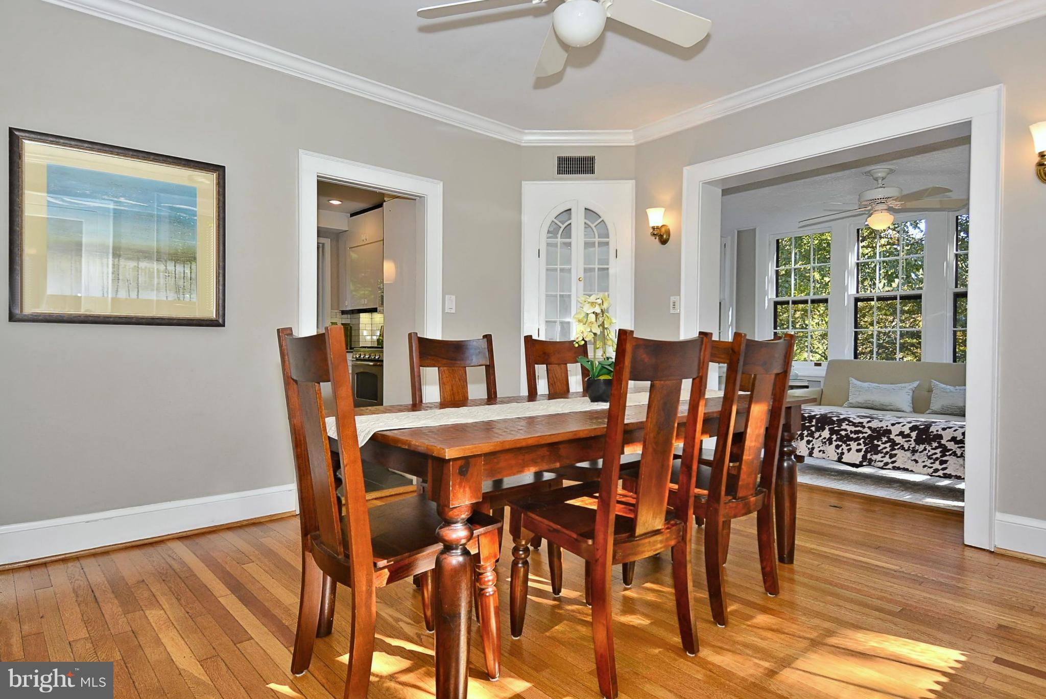 3711 Reno Road Northwest Washington, DC 20008 - Photo 8 of 29 Wonderful Light