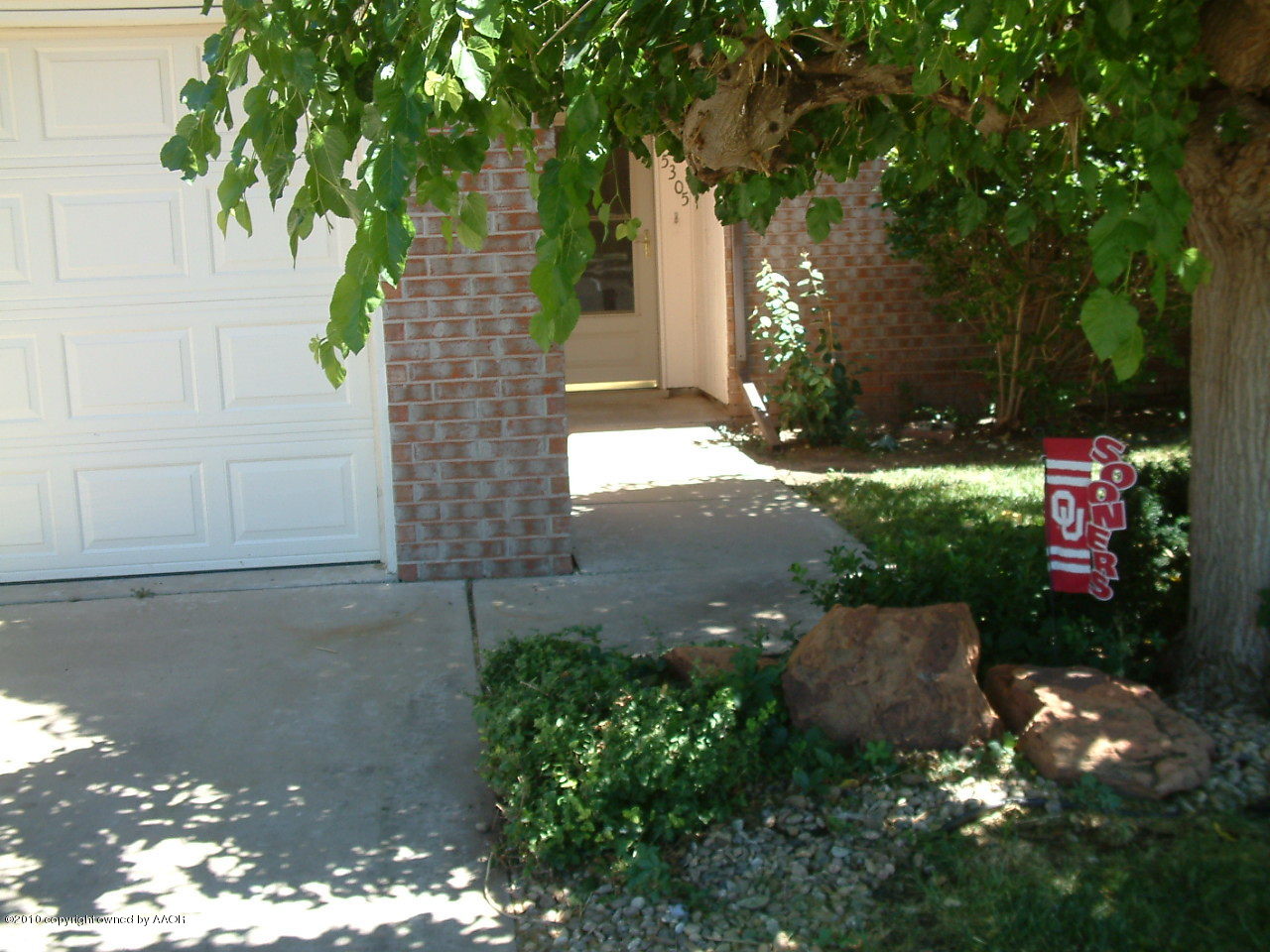 5305 While A Way Road Amarillo, TX 79109 - Photo 2 of 10 Outside Entry