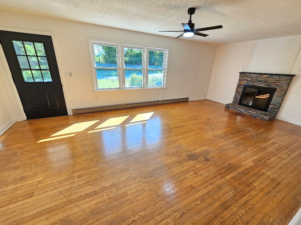 226 Petty Road Galax, VA 24333 - Photo 5 of 24 Gallery Image 5