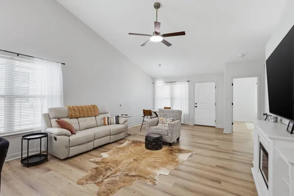 $390,000 | 6234 Mississippi Avenue, Davenport, IA 52807