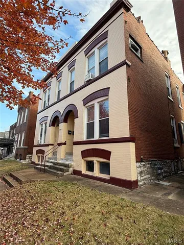 $260,000 | 4124 Virginia Avenue, St. Louis, MO 63118