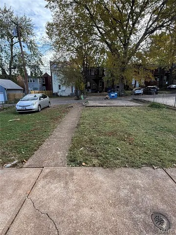 $260,000 | 4124 Virginia Avenue, St. Louis, MO 63118