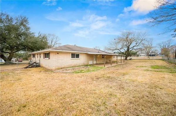 $168,000 | 1022 2nd Street, Dry Prong, LA 71423