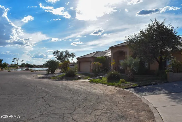 $295,900 | 15641 Coral Road, Arizona City, AZ 85123