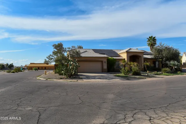 $295,900 | 15641 Coral Road, Arizona City, AZ 85123