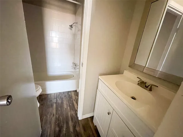 $1,600 | 4612 West Orange Street, Pearland, TX 77581