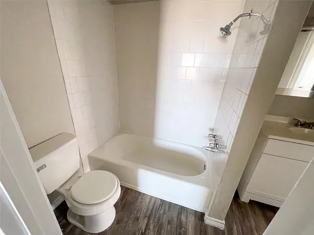 $1,600 | 4612 West Orange Street, Pearland, TX 77581