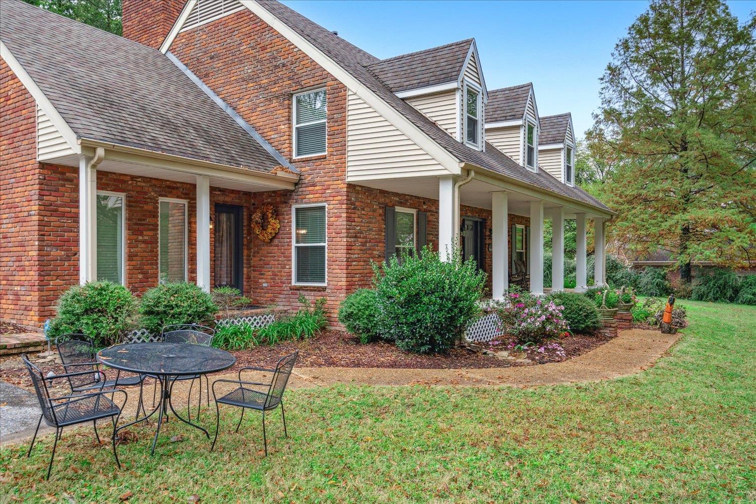 8450 Thor Road Memphis, TN 38018 - Photo 4 of 32 Exterior space with a yard