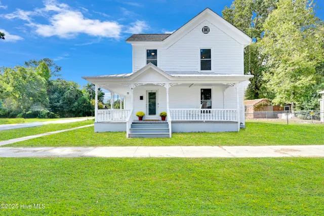 $259,900 | 4204 North Lee Street, Ayden, NC 28513