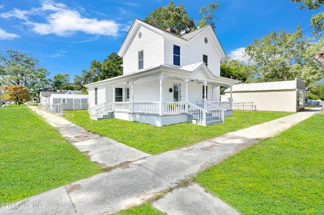 $259,900 | 4204 North Lee Street, Ayden, NC 28513