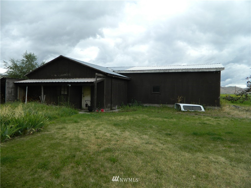55 Windy Flat Road Tonasket, WA 98855 - Photo 9 of 11 Gallery Image 9