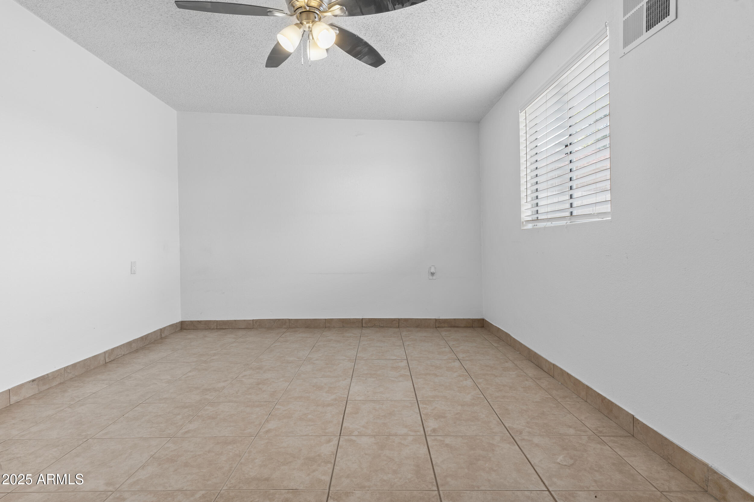 630 East Flint Street Chandler, AZ 85225 - Photo 11 of 25 11_dsc02873