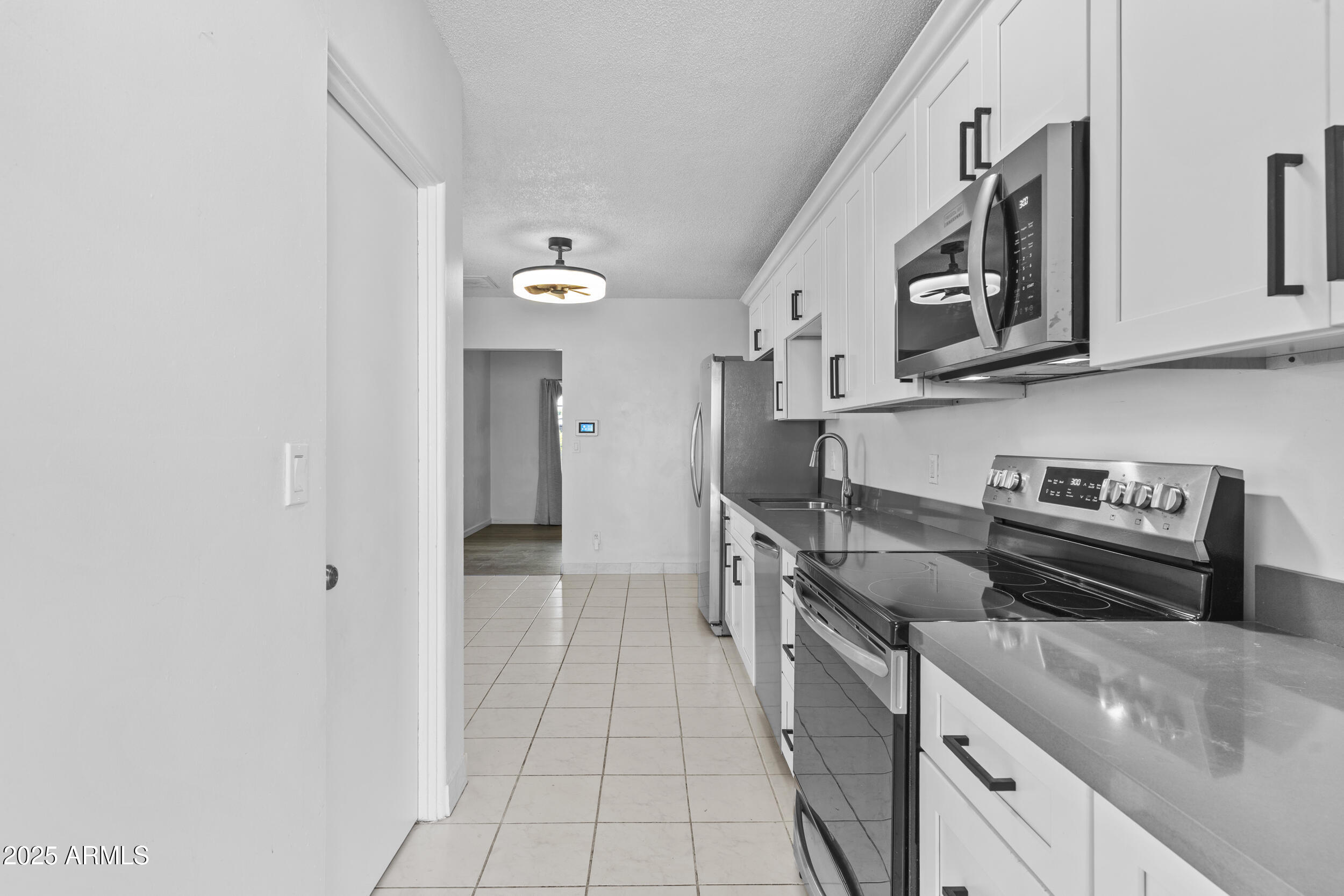 630 East Flint Street Chandler, AZ 85225 - Photo 9 of 25 9_dsc02885