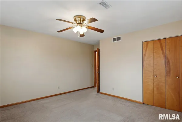 $289,900 | 201 Elm Street, Williamsville, IL 62693
