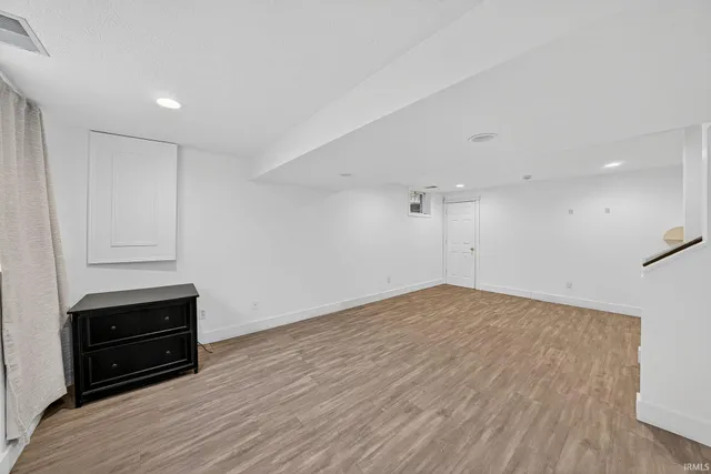 $525,000 | 50619 Lakeside Drive, Granger, IN 46530