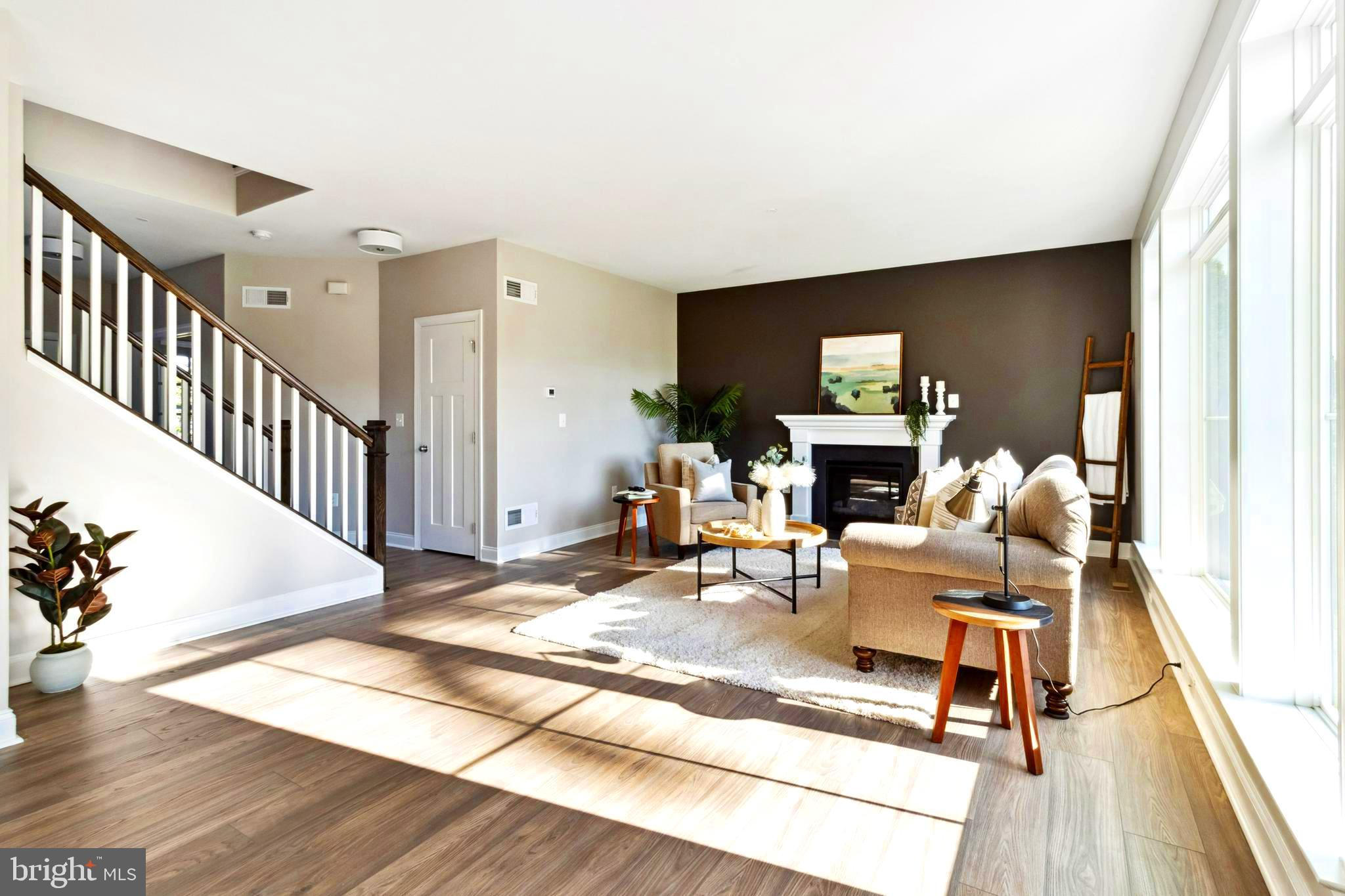 10678 Old Bond Mill Road Laurel, MD 20723 - Photo 10 of 40 Sun drenched Family Room