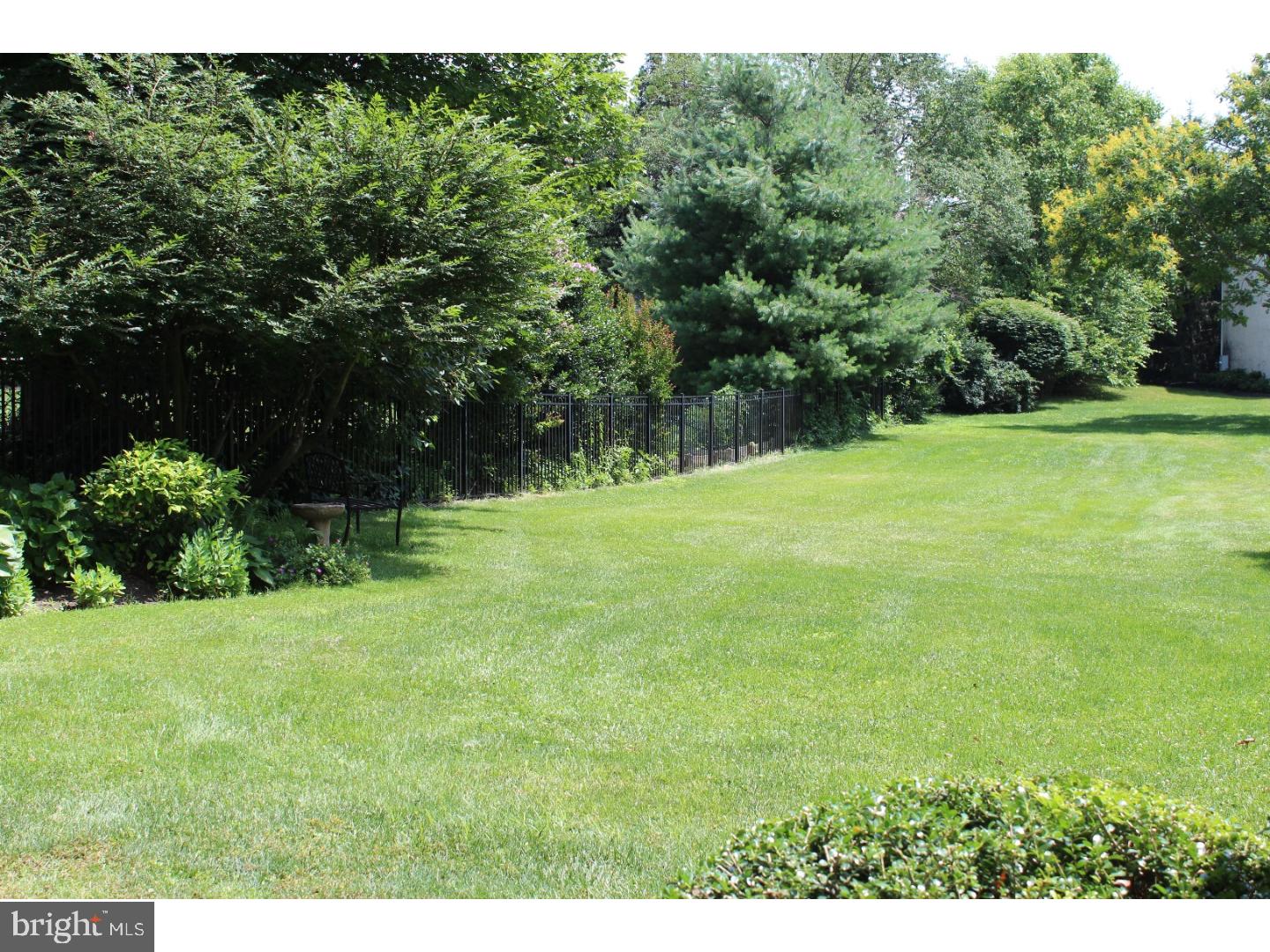 2052 Waterloo Road Berwyn, PA 19312 - Photo 23 of 25 View in Back