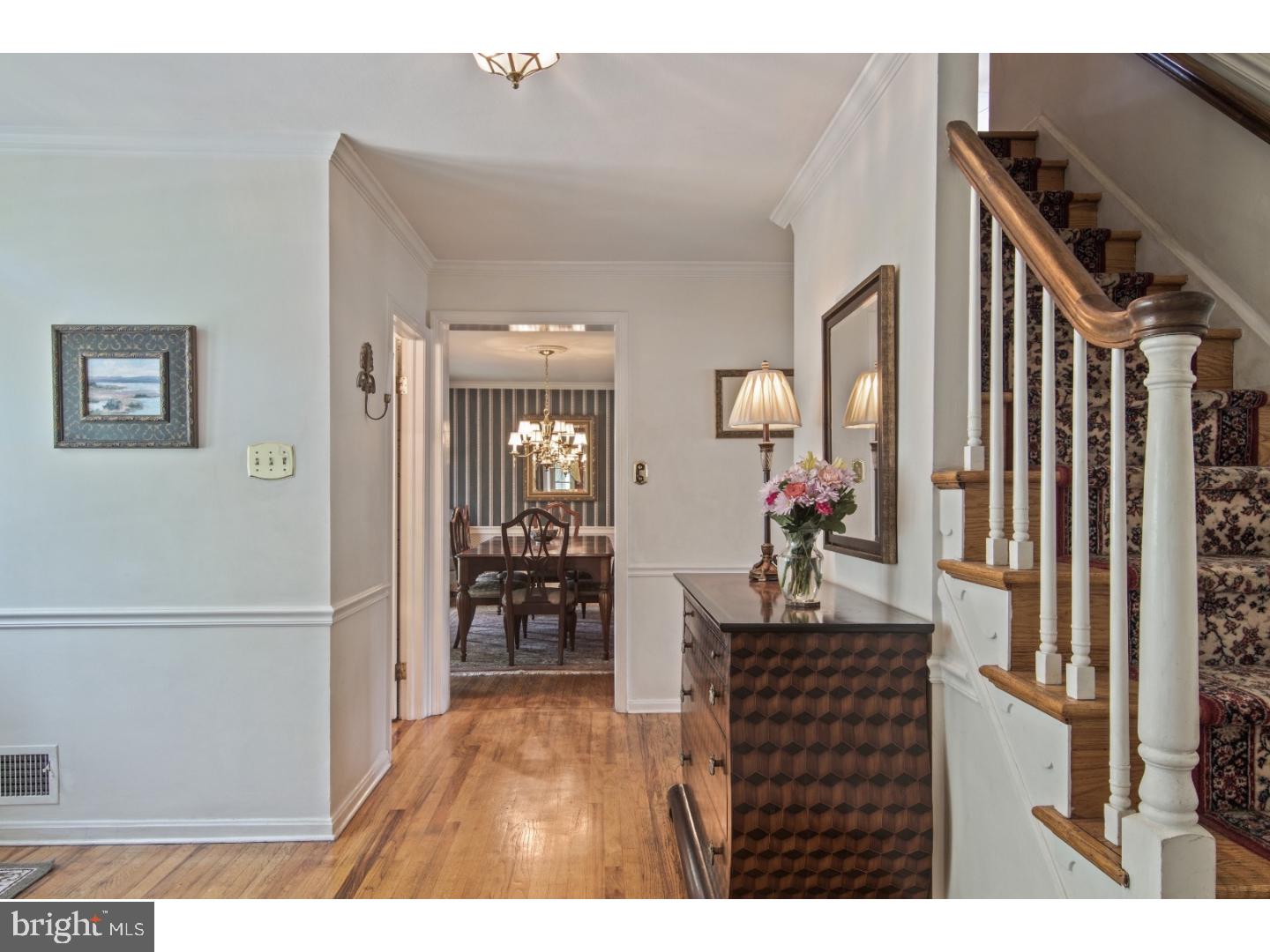 2052 Waterloo Road Berwyn, PA 19312 - Photo 4 of 25 Foyer