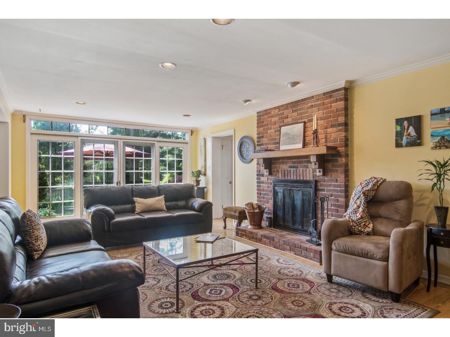 2052 Waterloo Road Berwyn, PA 19312 - Photo 7 of 25 Family Room