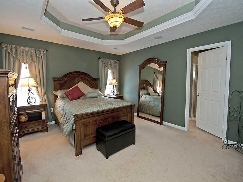 270 Maple Ridge Drive Canonsburg, PA 15317 - Photo 14 of 23 Master Bedroom.