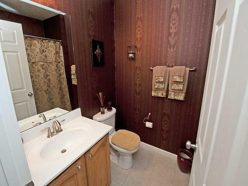 270 Maple Ridge Drive Canonsburg, PA 15317 - Photo 17 of 23 Full Bath.