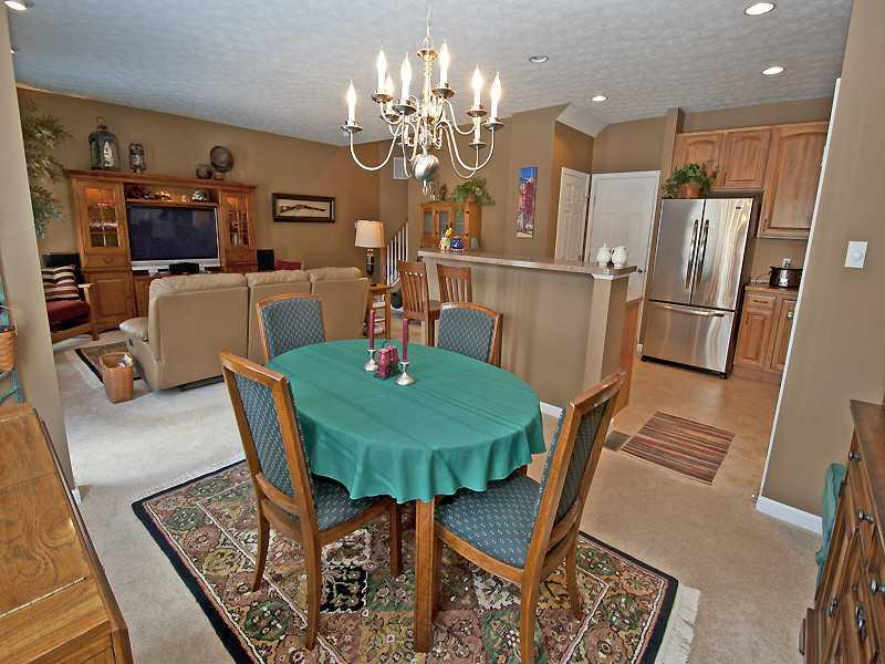 270 Maple Ridge Drive Canonsburg, PA 15317 - Photo 7 of 23 Dining Room.