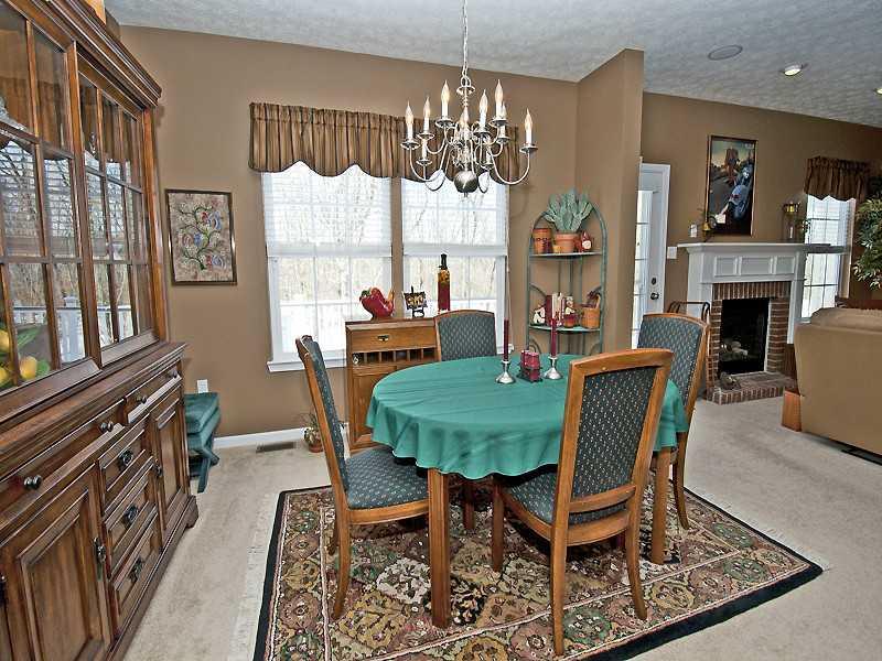 270 Maple Ridge Drive Canonsburg, PA 15317 - Photo 8 of 23 Dining Room.