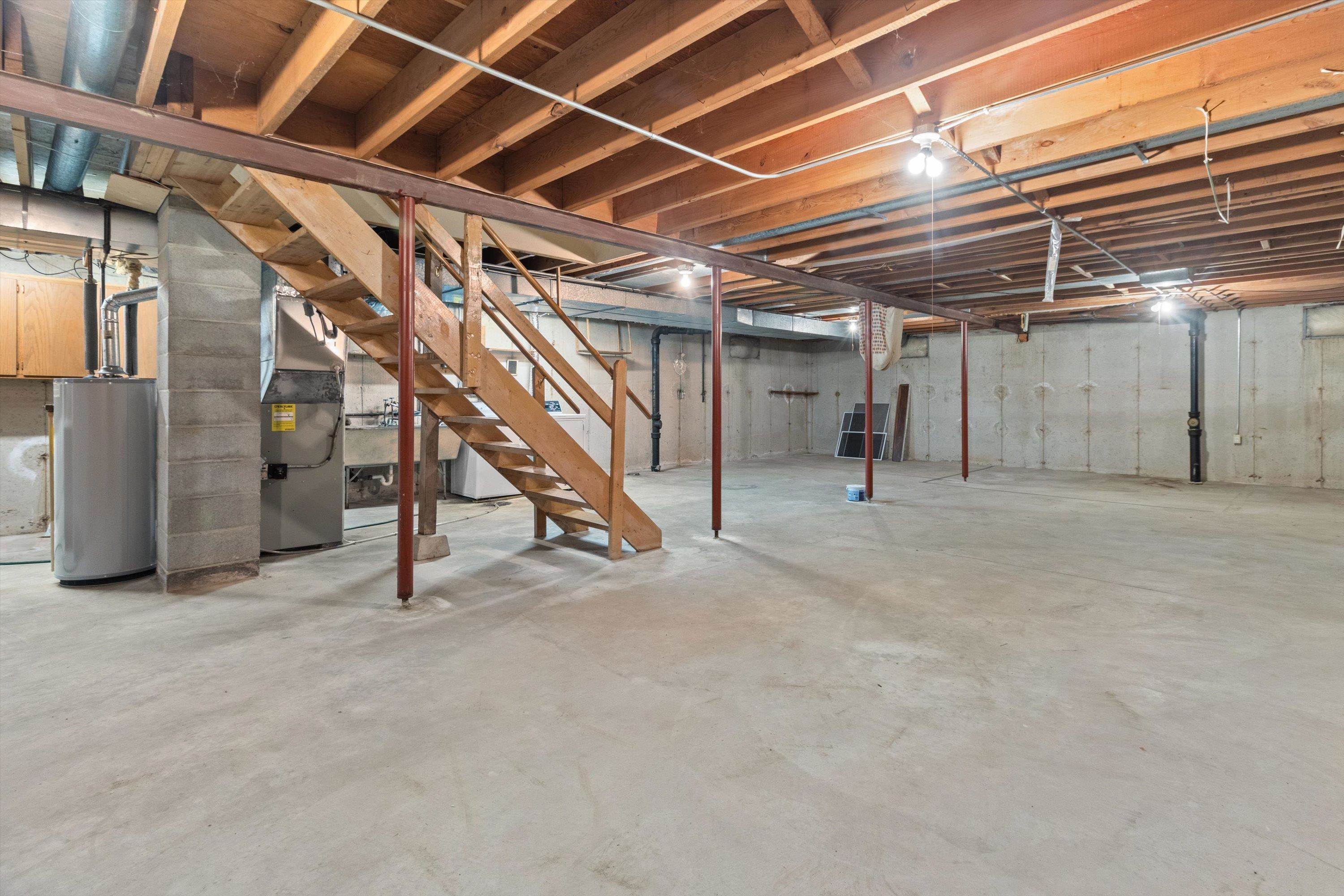 1813 Windom Way Madison, WI 53704 - Photo 25 of 34