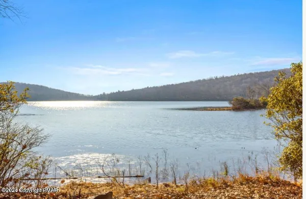$379,000 | 102 Laurelwoods Drive, Lake Harmony, PA 18624