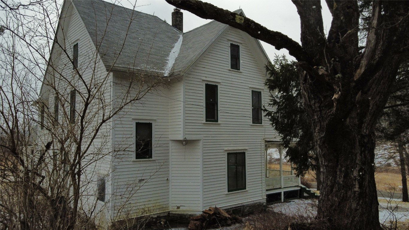 504 Clark Road Nineveh, NY 13813 - Photo 7 of 37