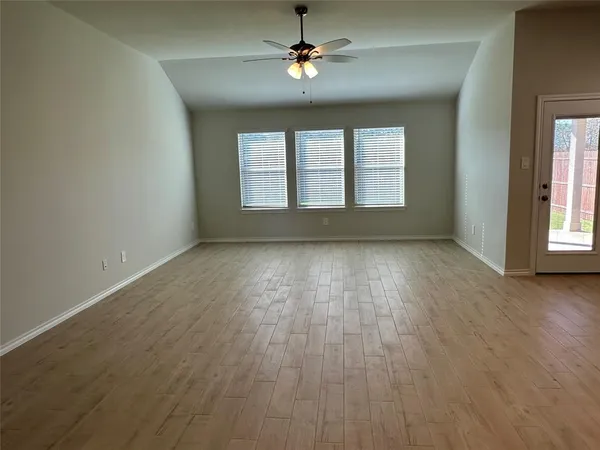 $2,340 | 2009 Sesaro Drive, Aubrey, TX 76227